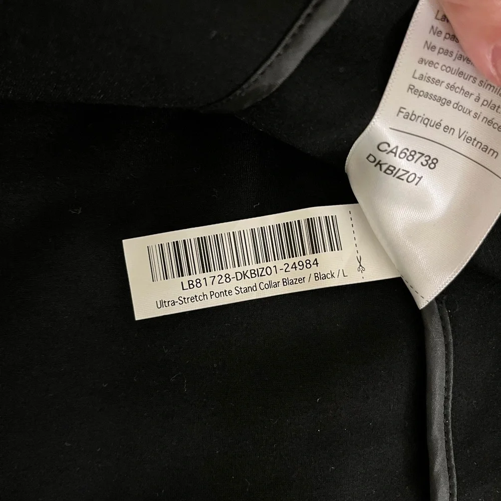 NWOT Quince ultra-stretch ponte stand collar blazer black L - Picture 11 of 13